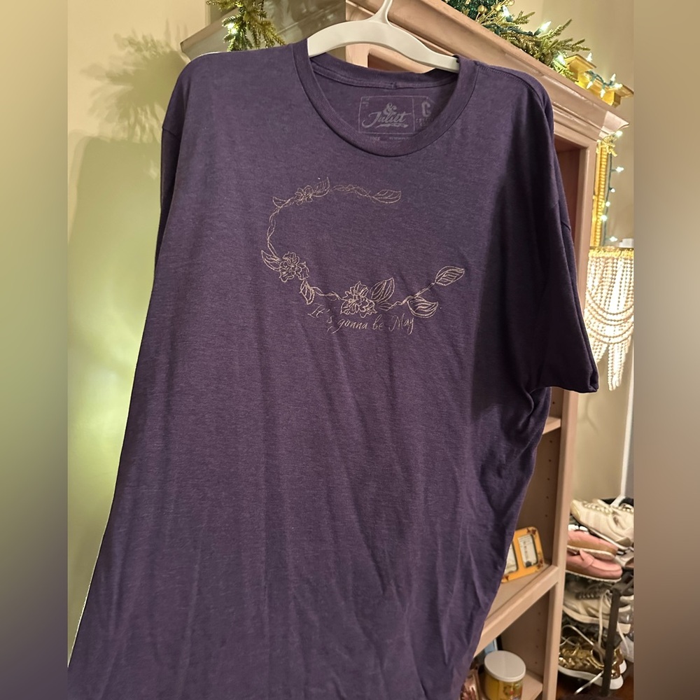 & Juliet Tshirt in 2XL